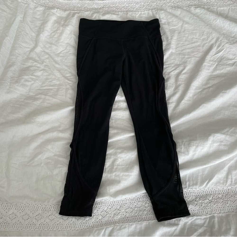 Athleta MEDIUM Black Stealth Mesh Tights 7/8 length compression ankle - Picture 2 of 8